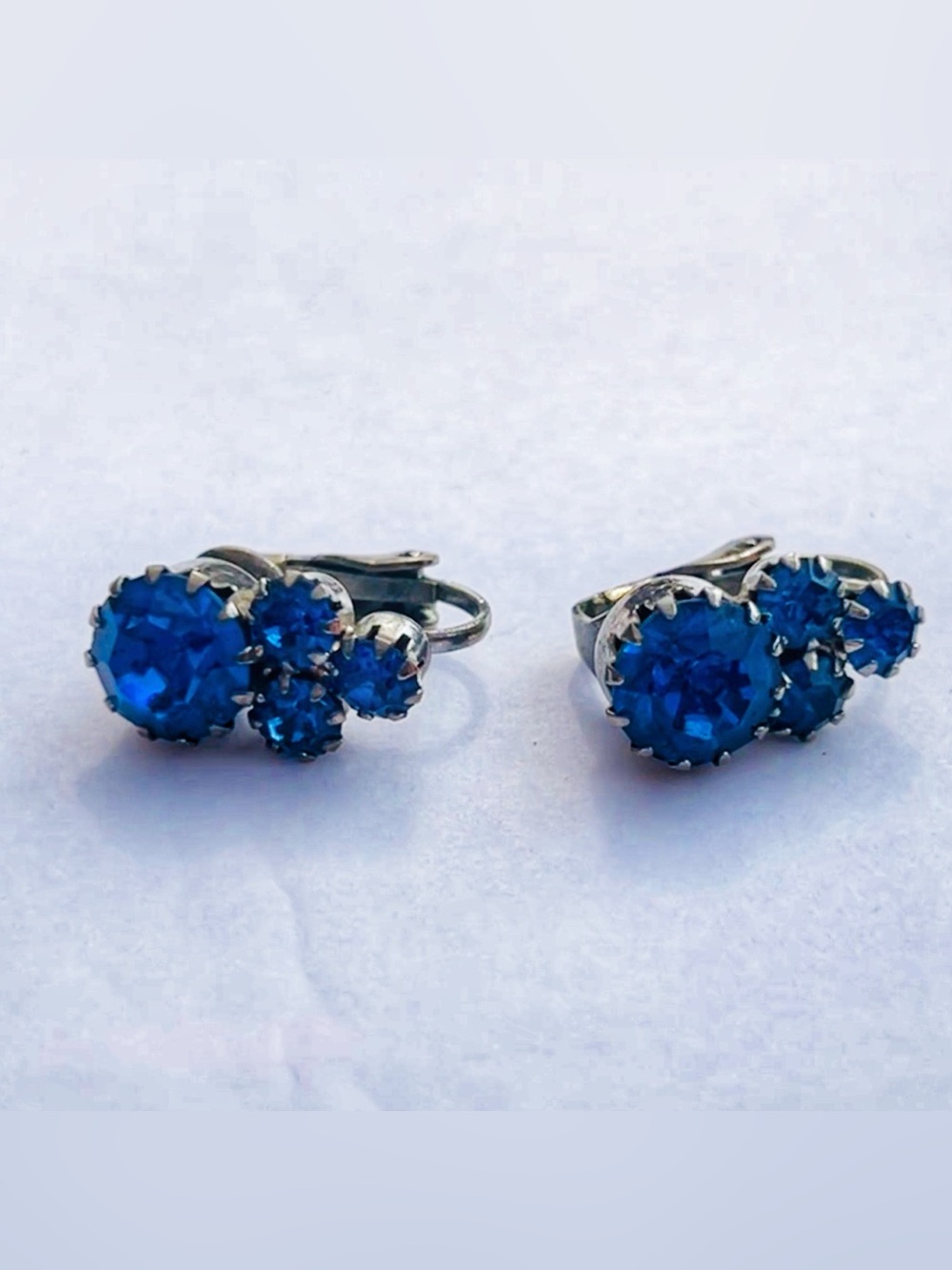 Vintage | Cobalt Blue Rhinestone Clip-On Earrings | Silver Tone